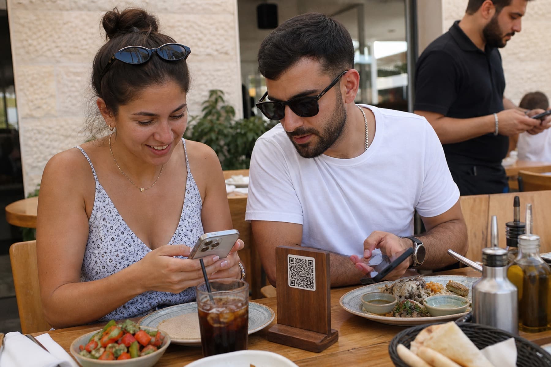 Nosh: תפריט QR, הזמנה ותשלום מהשולחן למסעדות